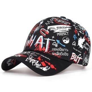 Gorra con estampado de grafiti