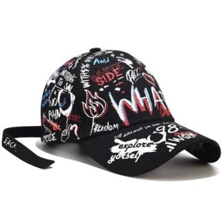 Sombrero de béisbol Negro con letras blancas y rojas deportivo
